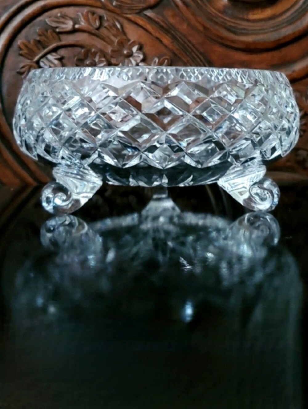 7" Bright Lead Crystal Cut Diamond 3 Toed Shallow Bowl
